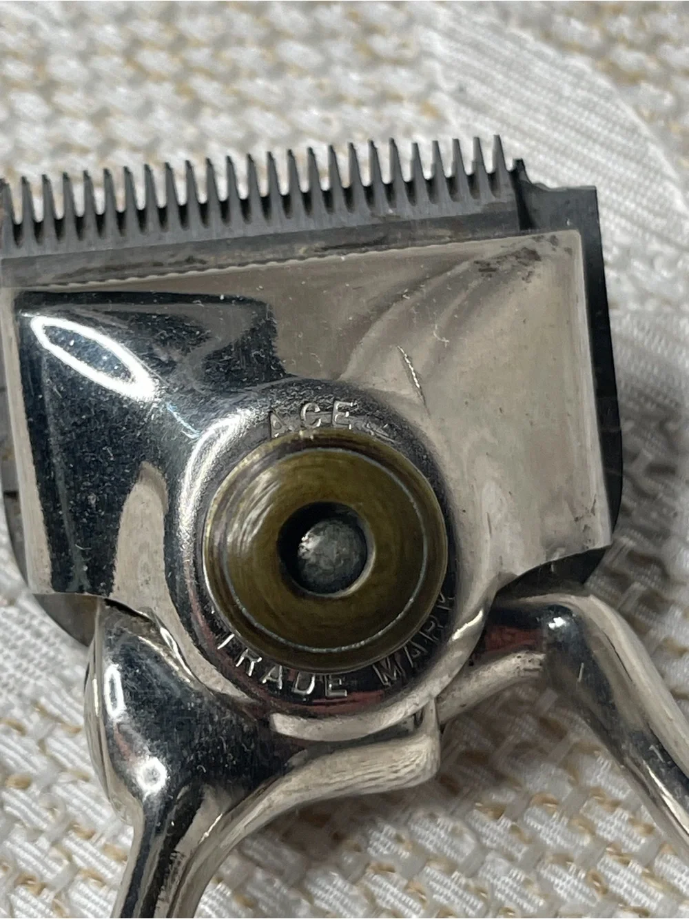 Vintage Chrome Handheld Hair Clipper - Silver